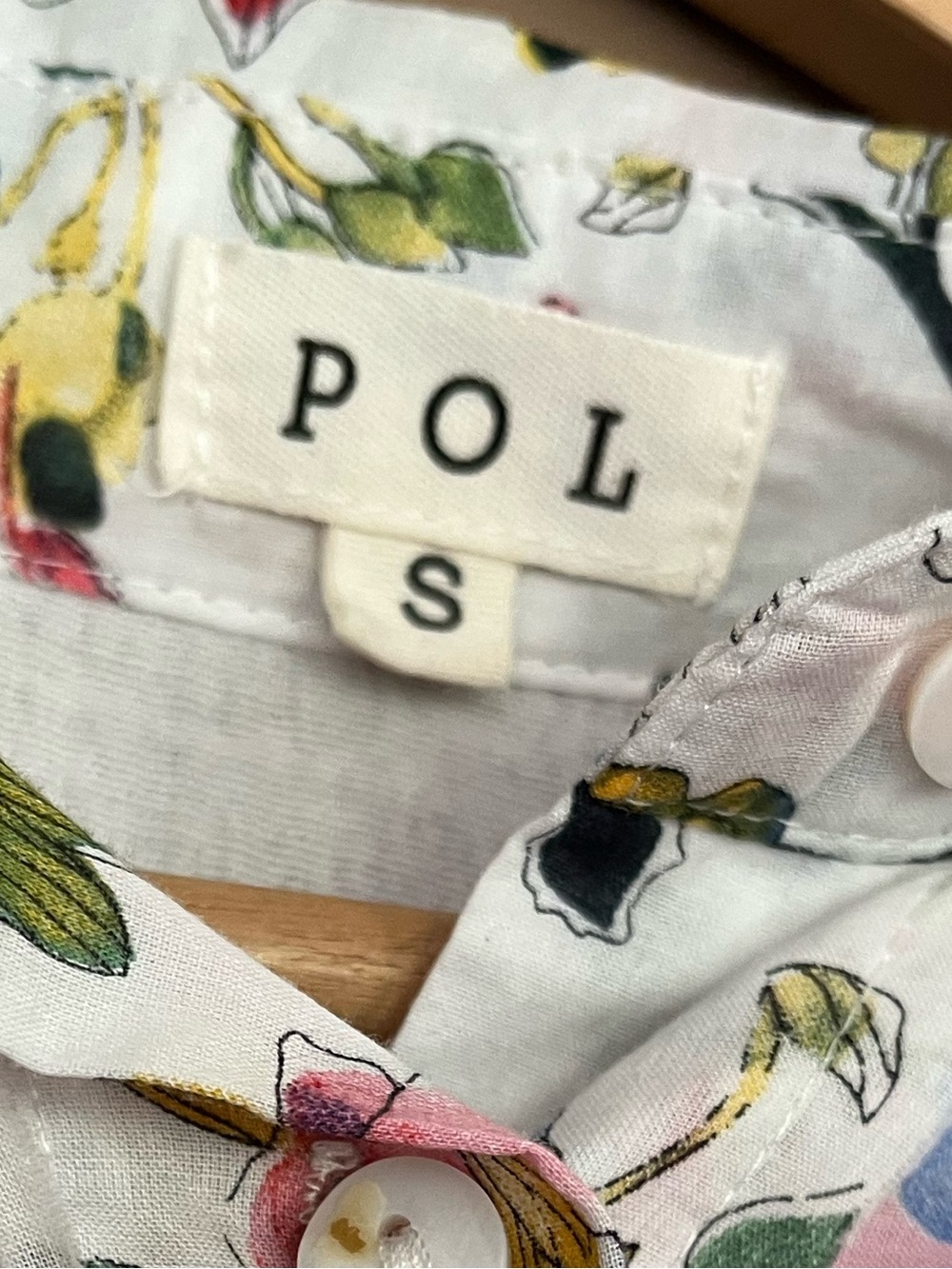 {POL} Oversized Patchwork Button-Down Shirt with Floral Contrast - Womens Small - Picture 8 of 9